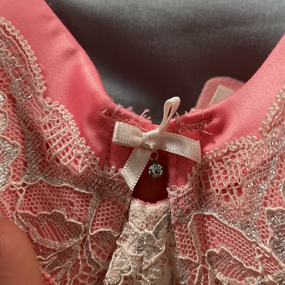 NWOT Victoria Secret - Dream Angel Demi Lined 32DDD - Picture 2 of 4